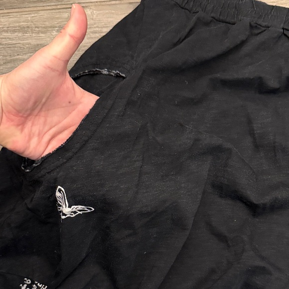 Black Bee-Print Pencil Skirt with Elastic Waist with pockets!! - Picture 2 of 6